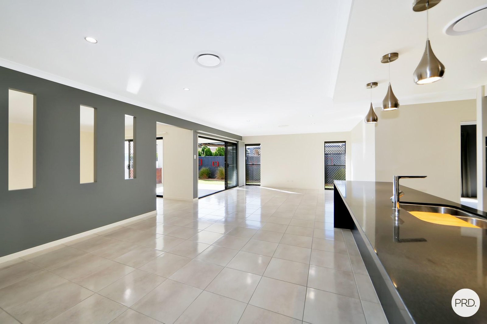 61 Royal Drive KAWUNGAN 13