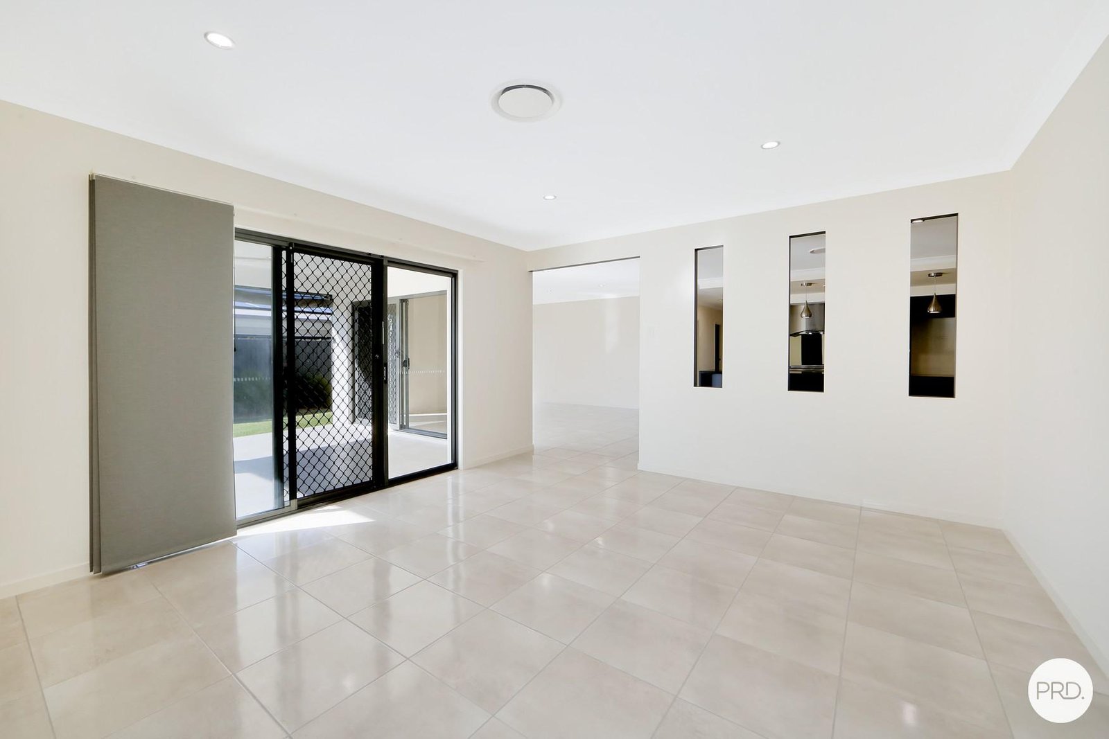 61 Royal Drive KAWUNGAN 15