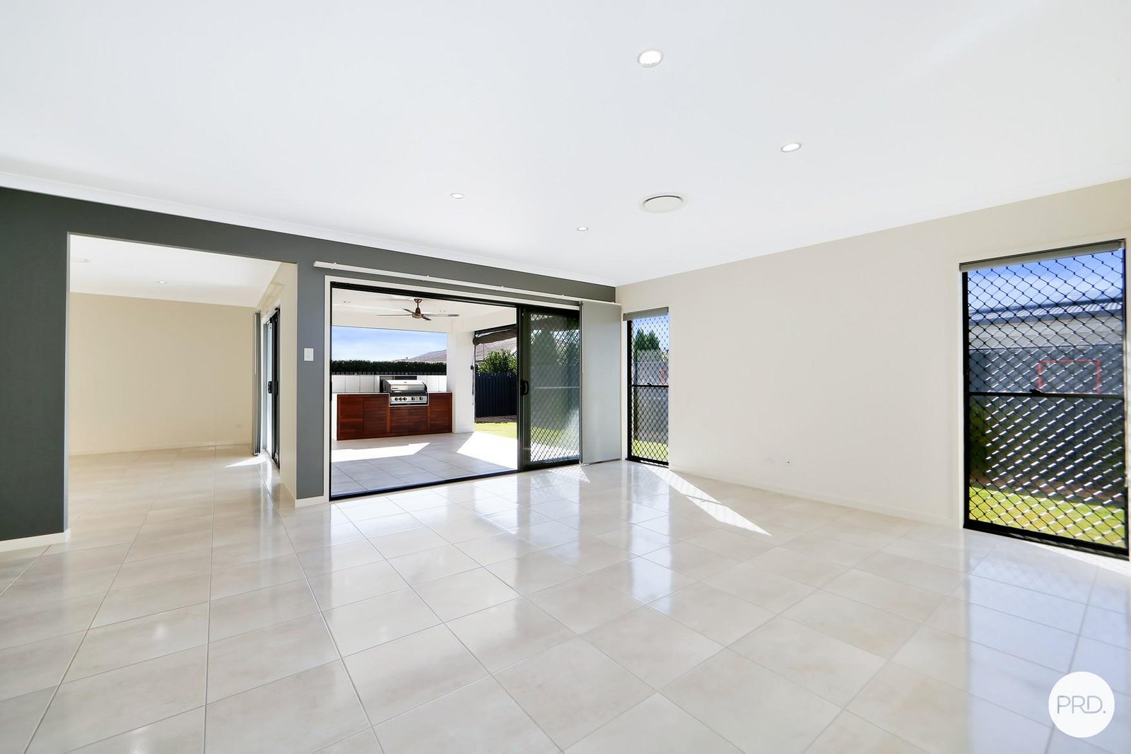 61 Royal Drive KAWUNGAN 16