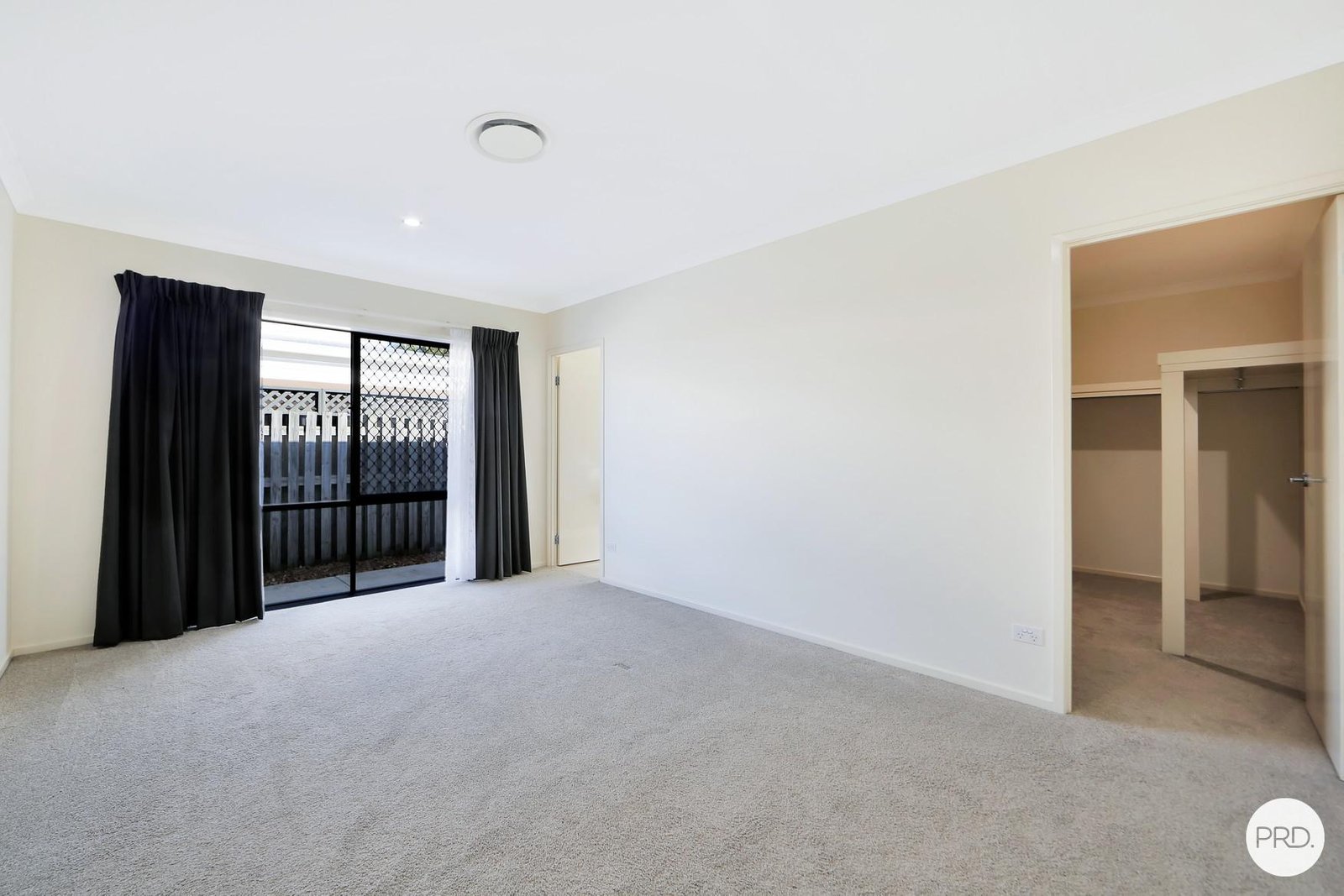 61 Royal Drive KAWUNGAN 22