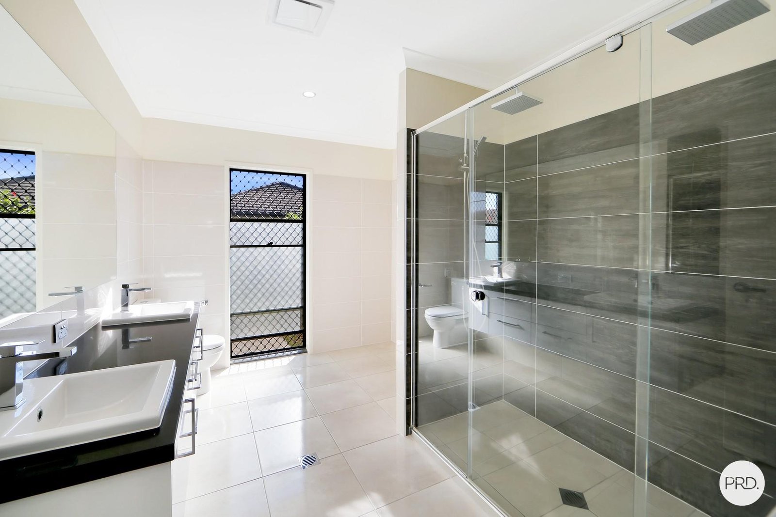 61 Royal Drive KAWUNGAN 23