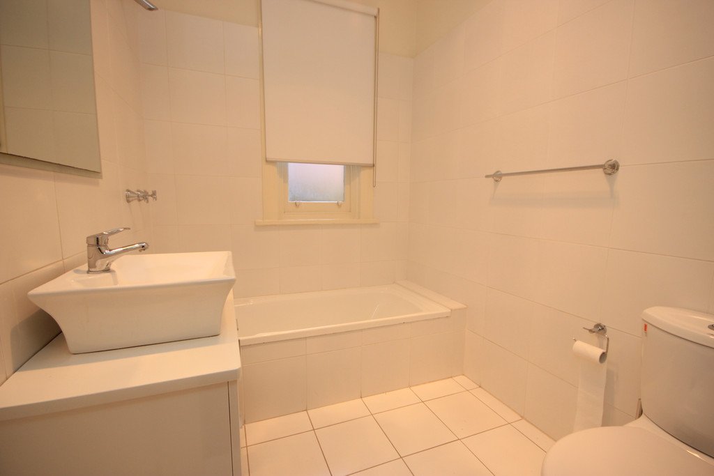 61 Scarborough Street MONTEREY 7