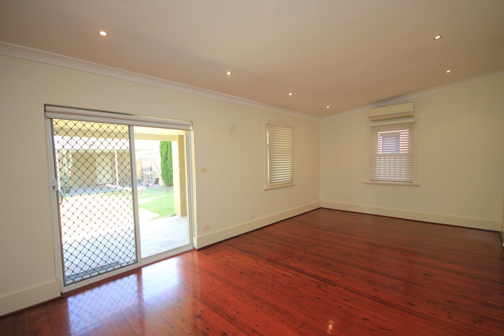 61 Scarborough Street MONTEREY 8