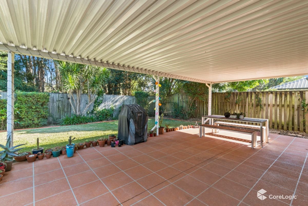 61 Seville Circuit BURLEIGH WATERS 6
