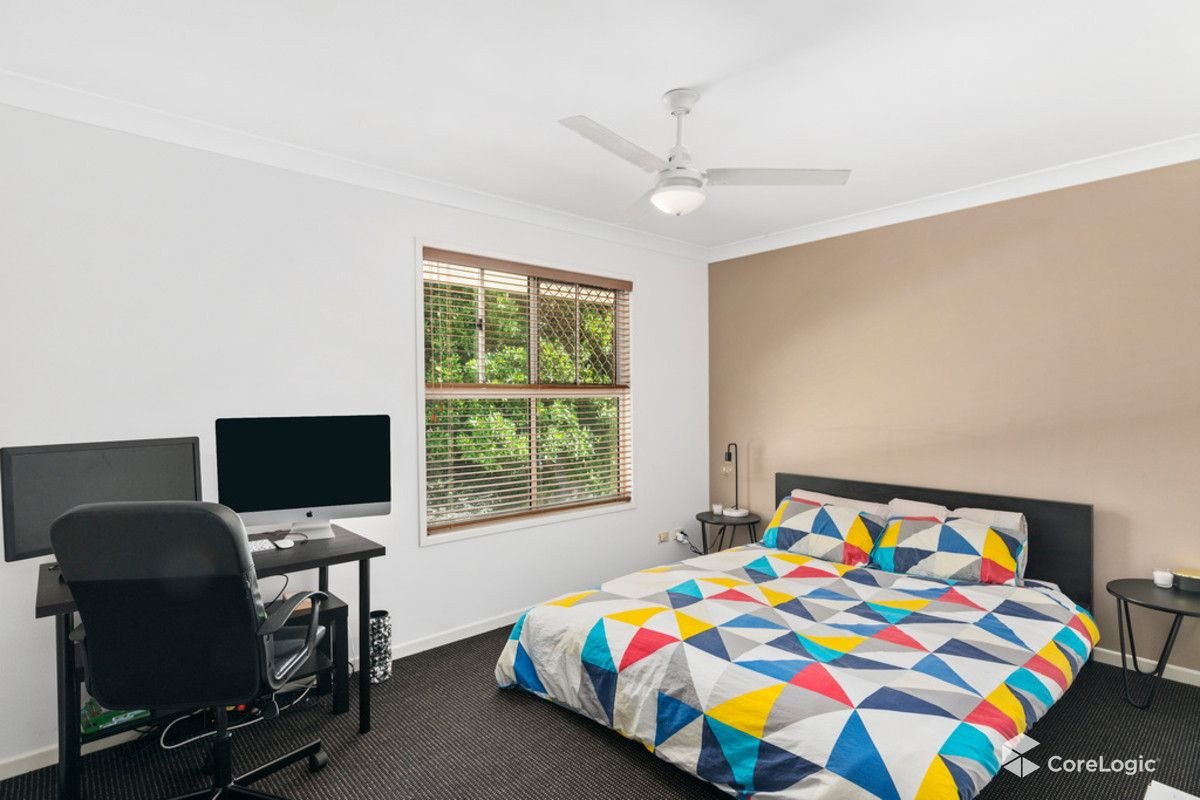 61 Seville Circuit BURLEIGH WATERS 8