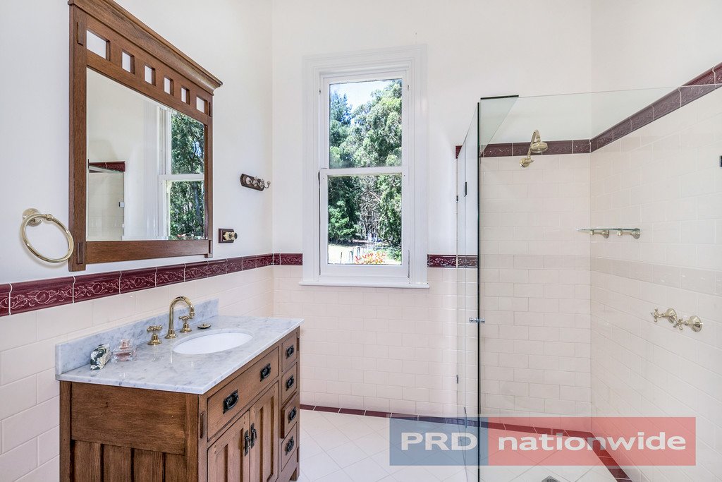 61 Sexton Court GORDON 18