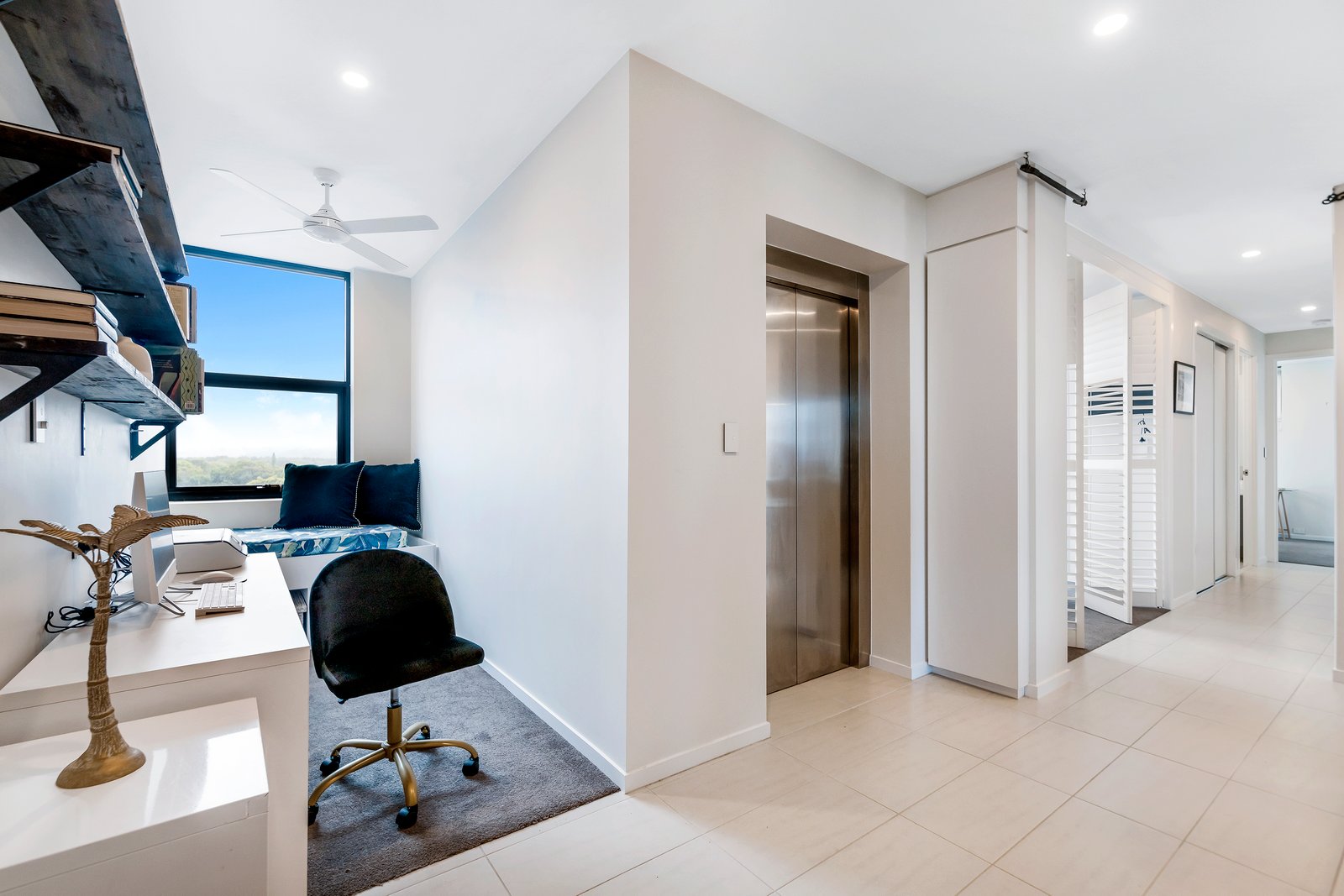 6/1 South Street COOLANGATTA 6