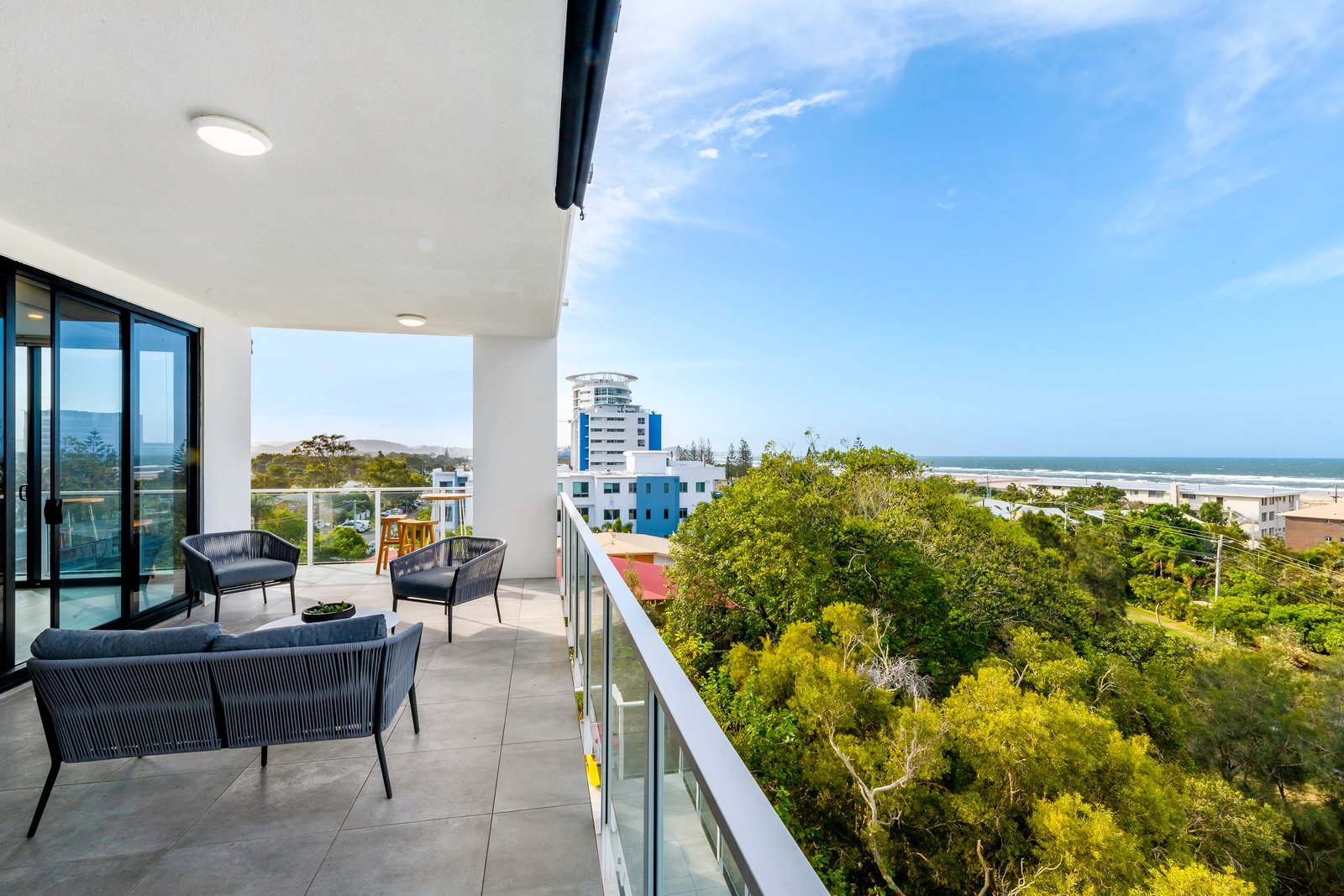 6/1 South Street COOLANGATTA 14