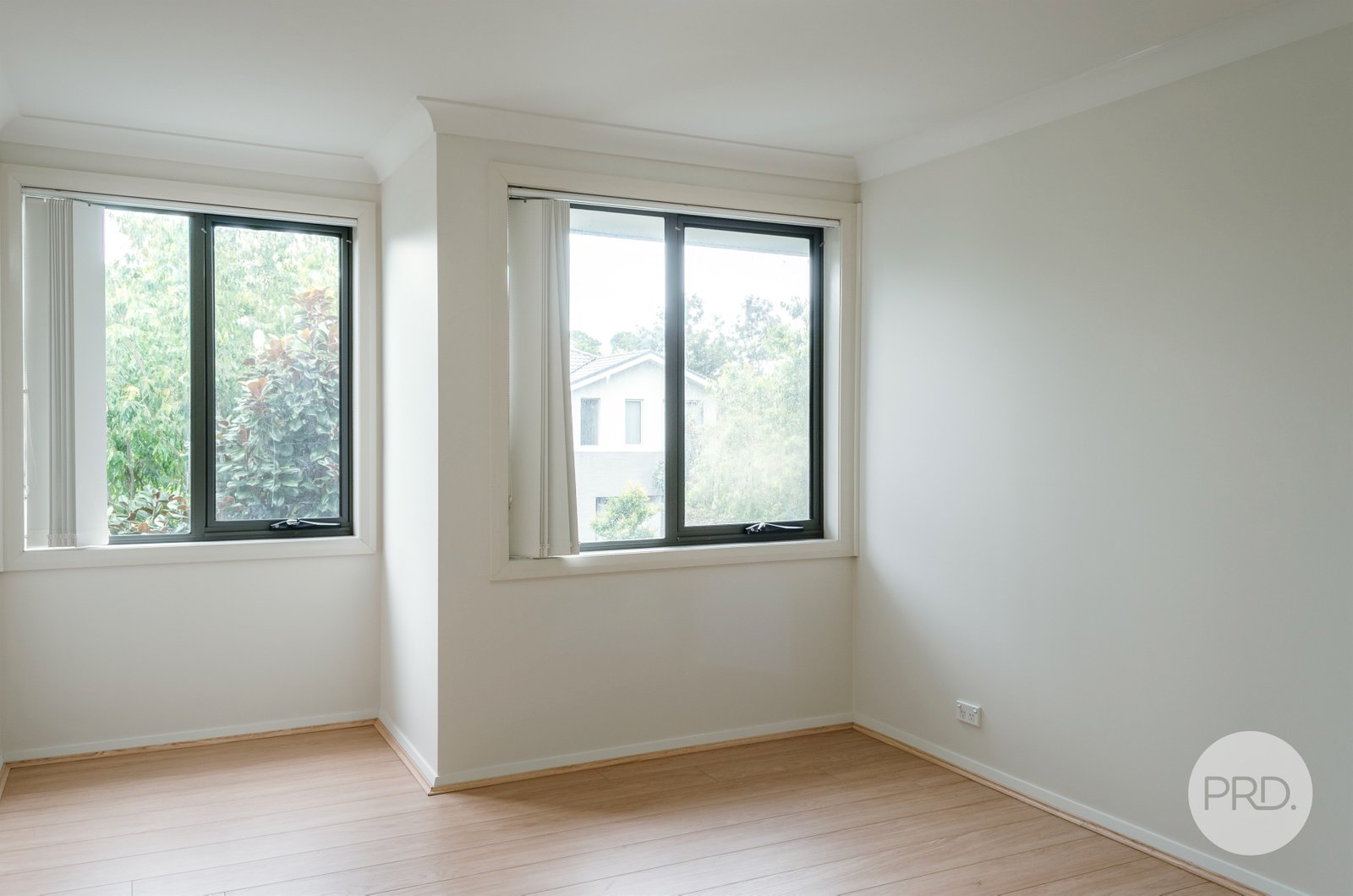 61 sovereign cct  GLENFIELD 5