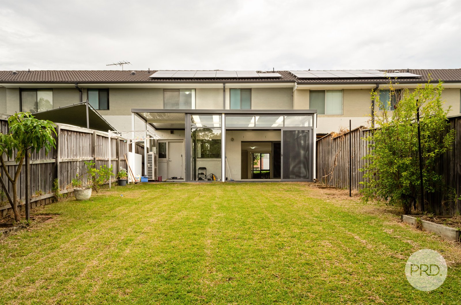 61 sovereign cct  GLENFIELD 9