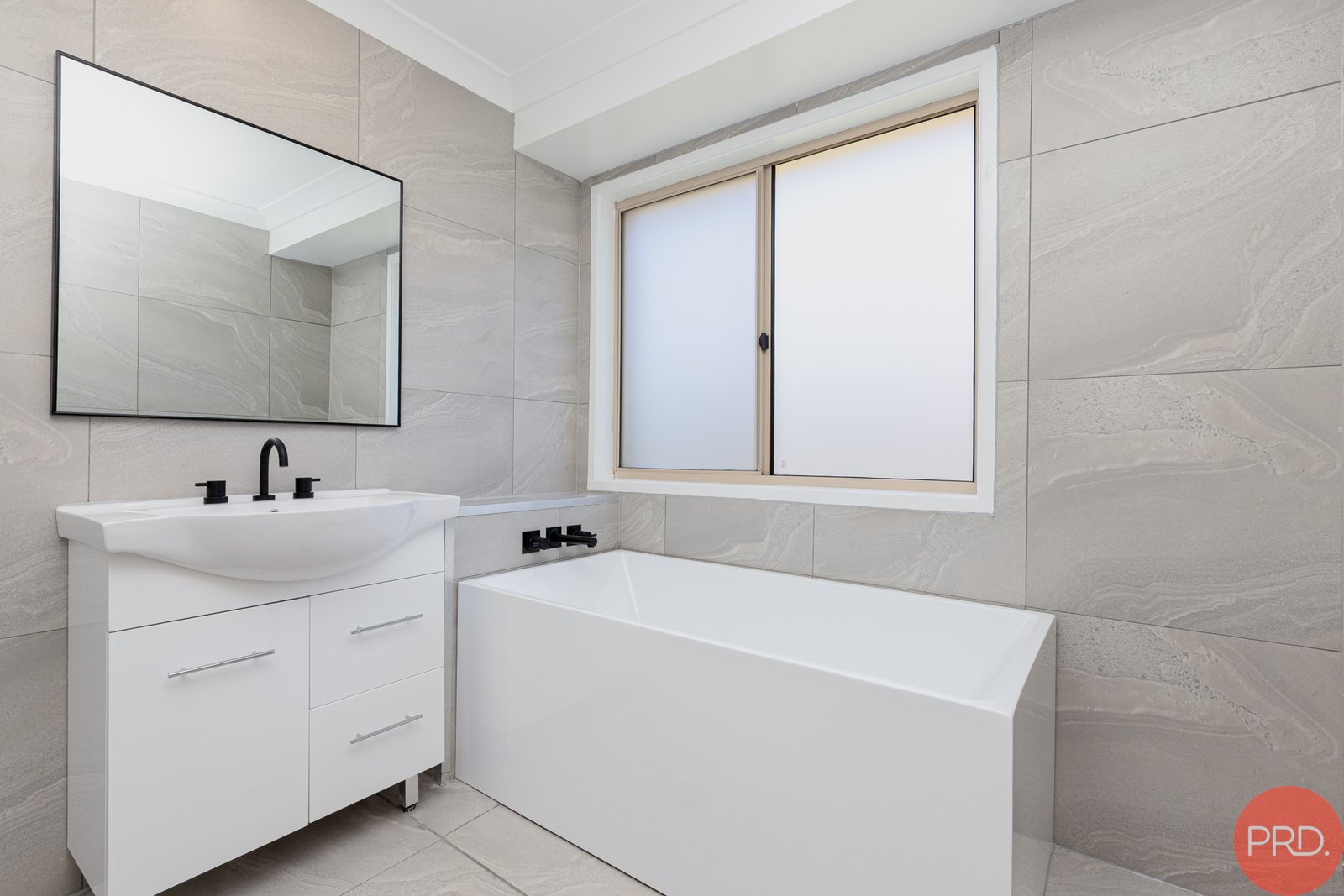 61 Streeton Drive METFORD 14