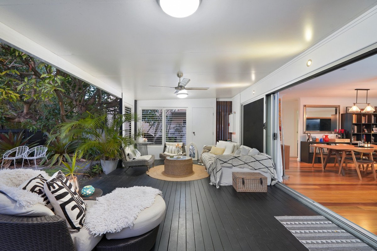 61 Tahiti Avenue Palm Beach 17