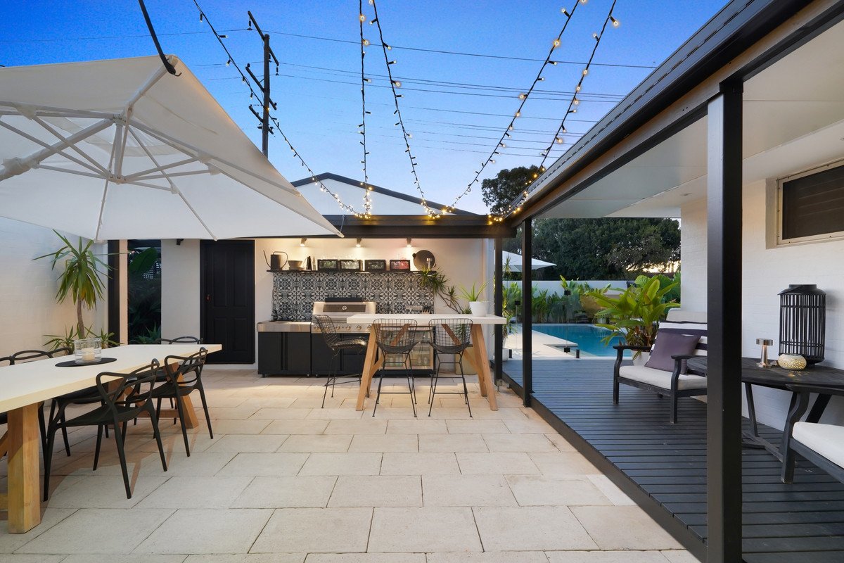 61 Tahiti Avenue Palm Beach 29