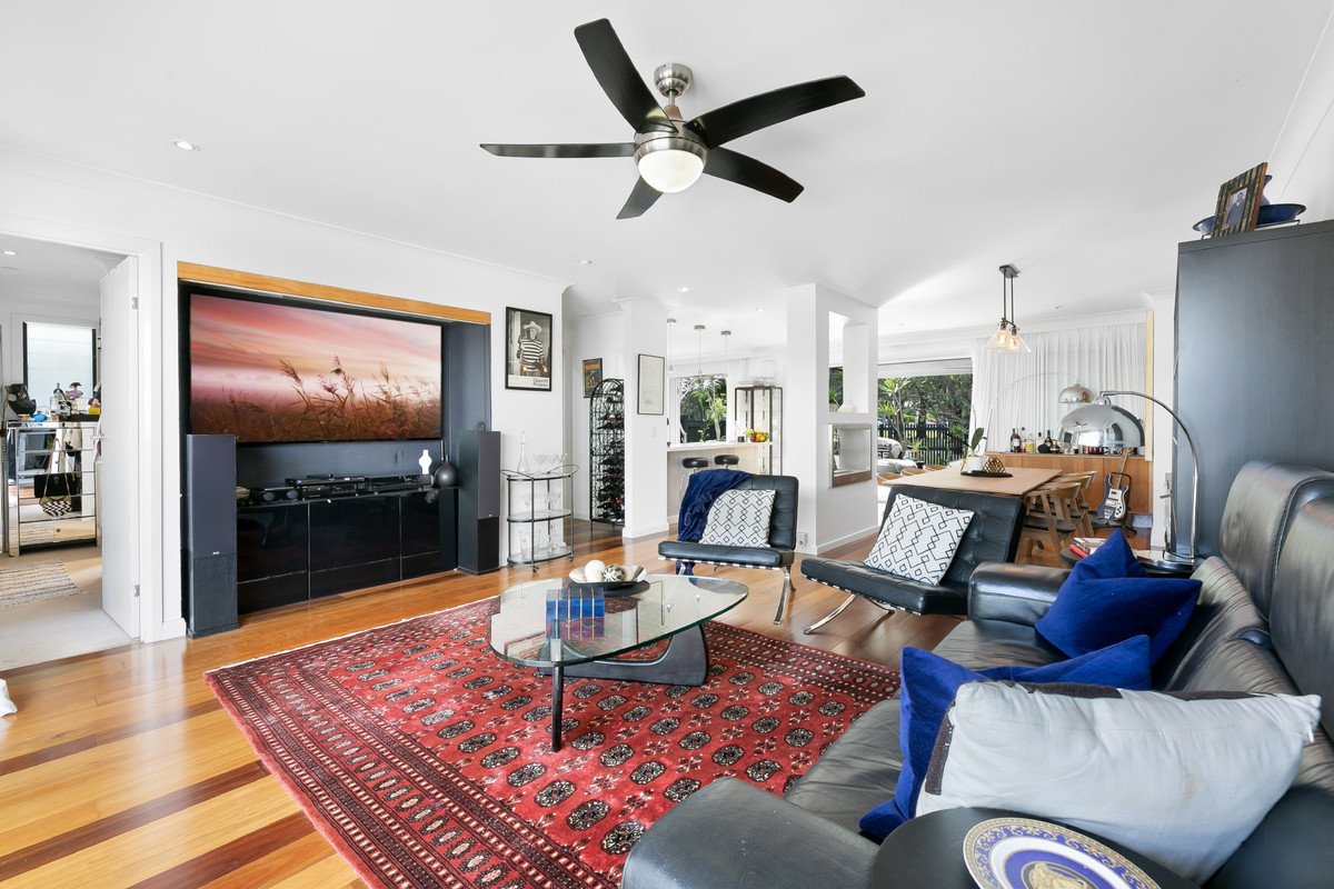 61 Tahiti Avenue Palm Beach 9