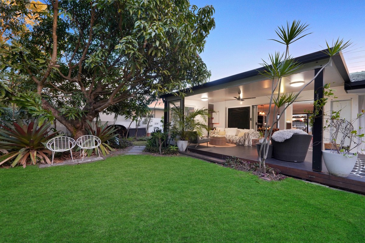 61 Tahiti Avenue Palm Beach 15