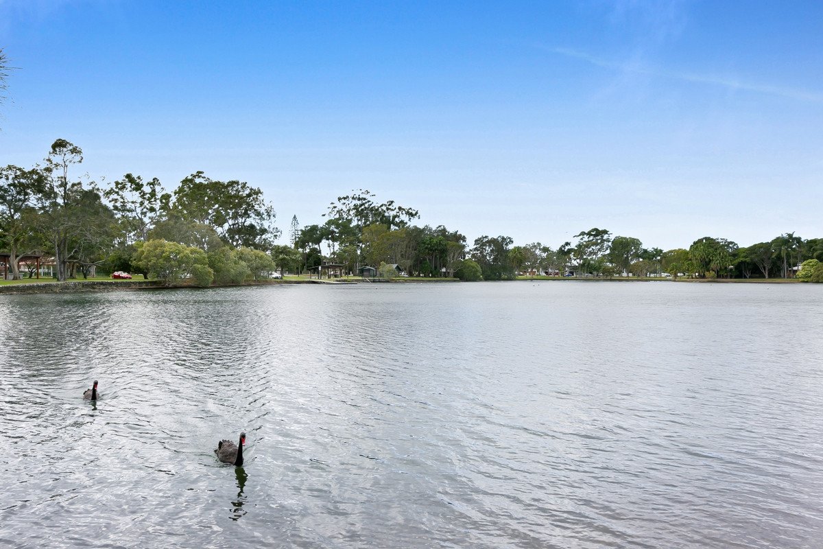 61 Tahiti Avenue Palm Beach 23