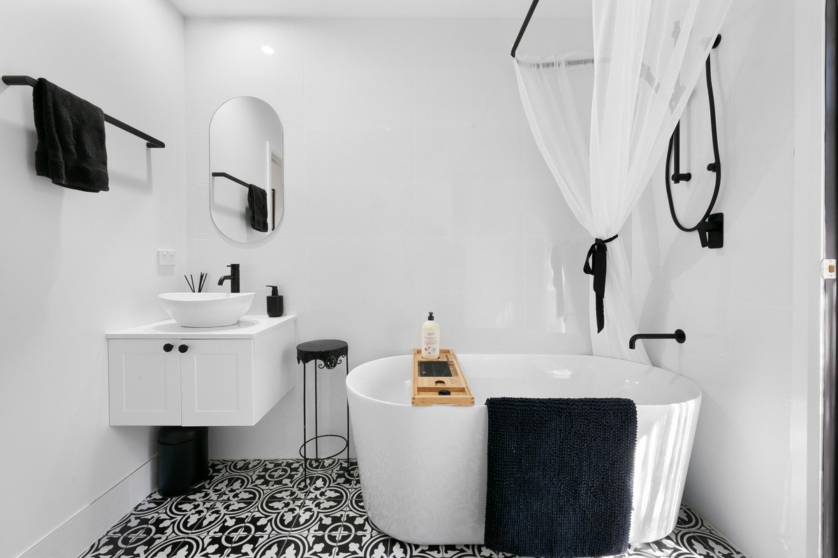 61 Tahiti Avenue Palm Beach 28