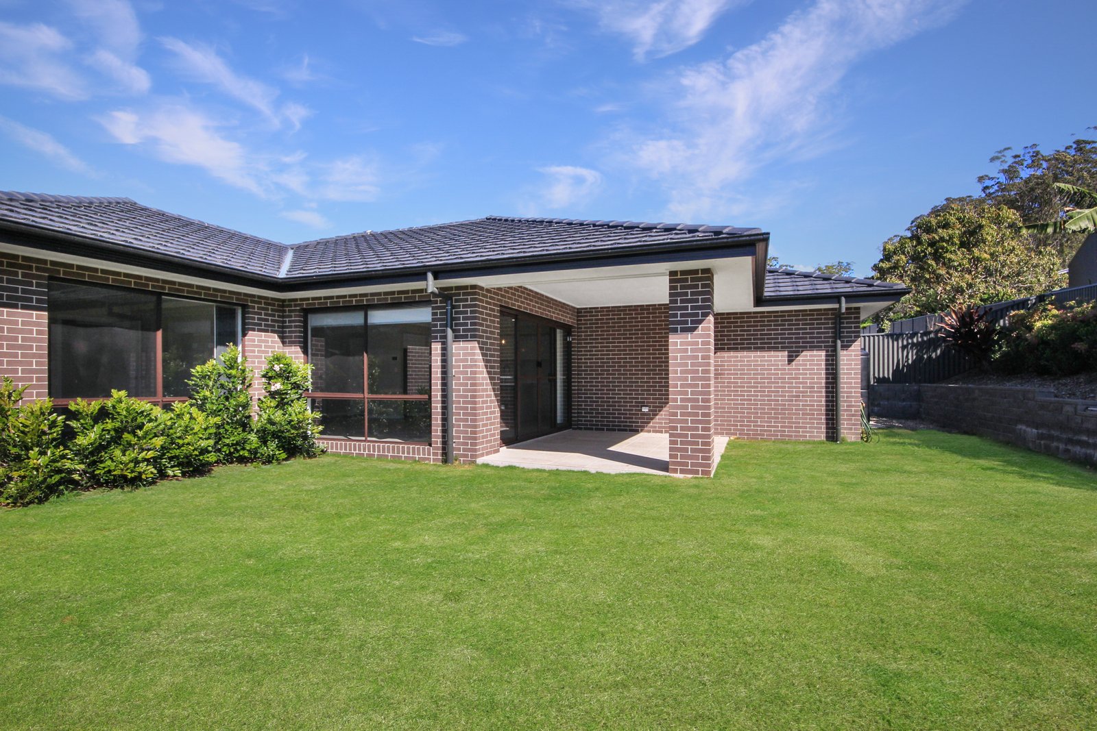 61 Vernon Circuit KEW 12