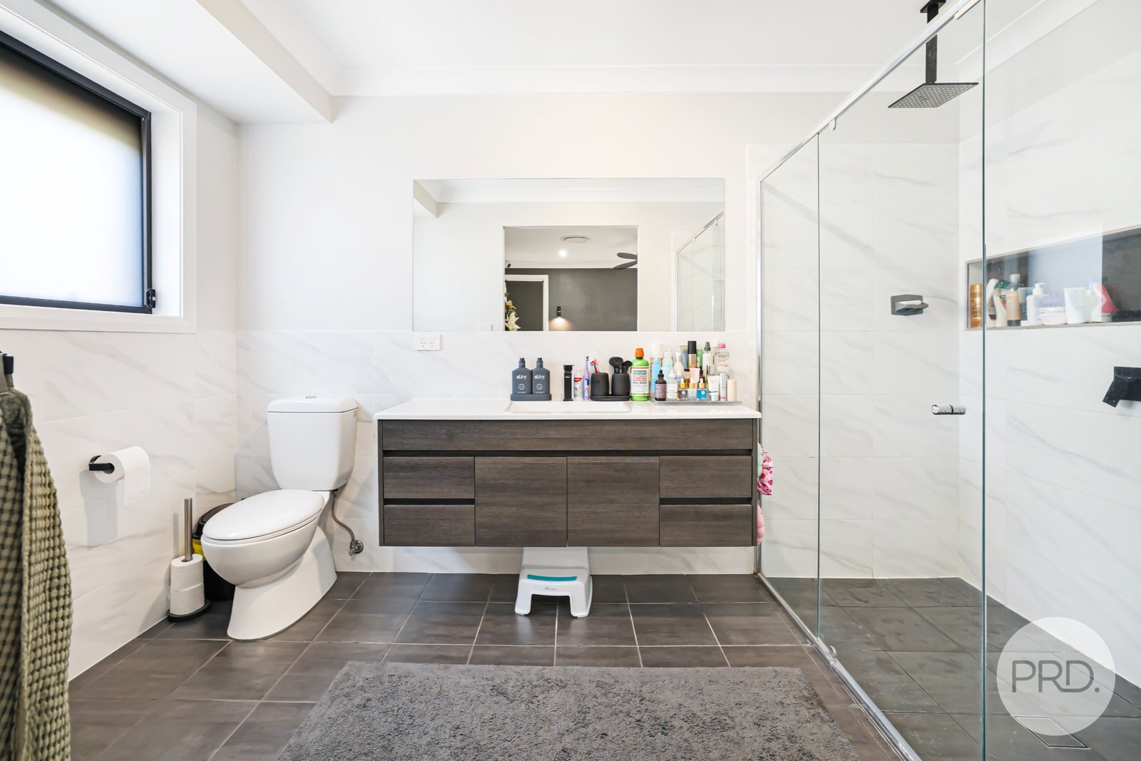 61 Warrah Drive TAMWORTH 13