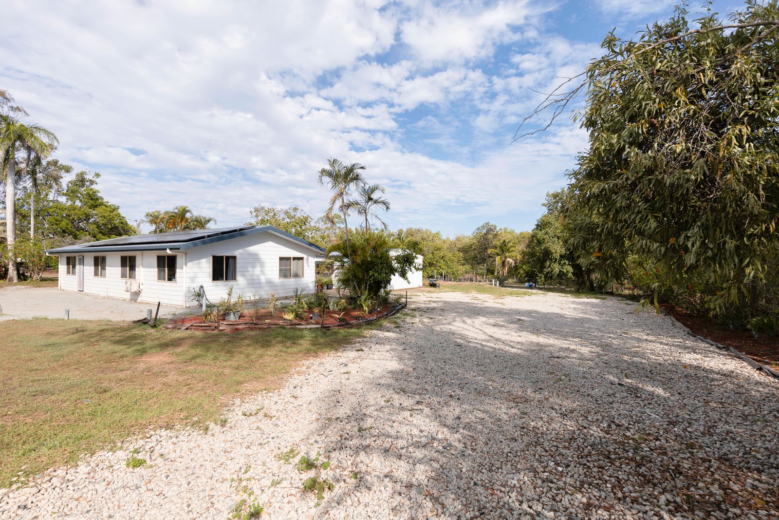 61 Windsor Drive HAY POINT 6