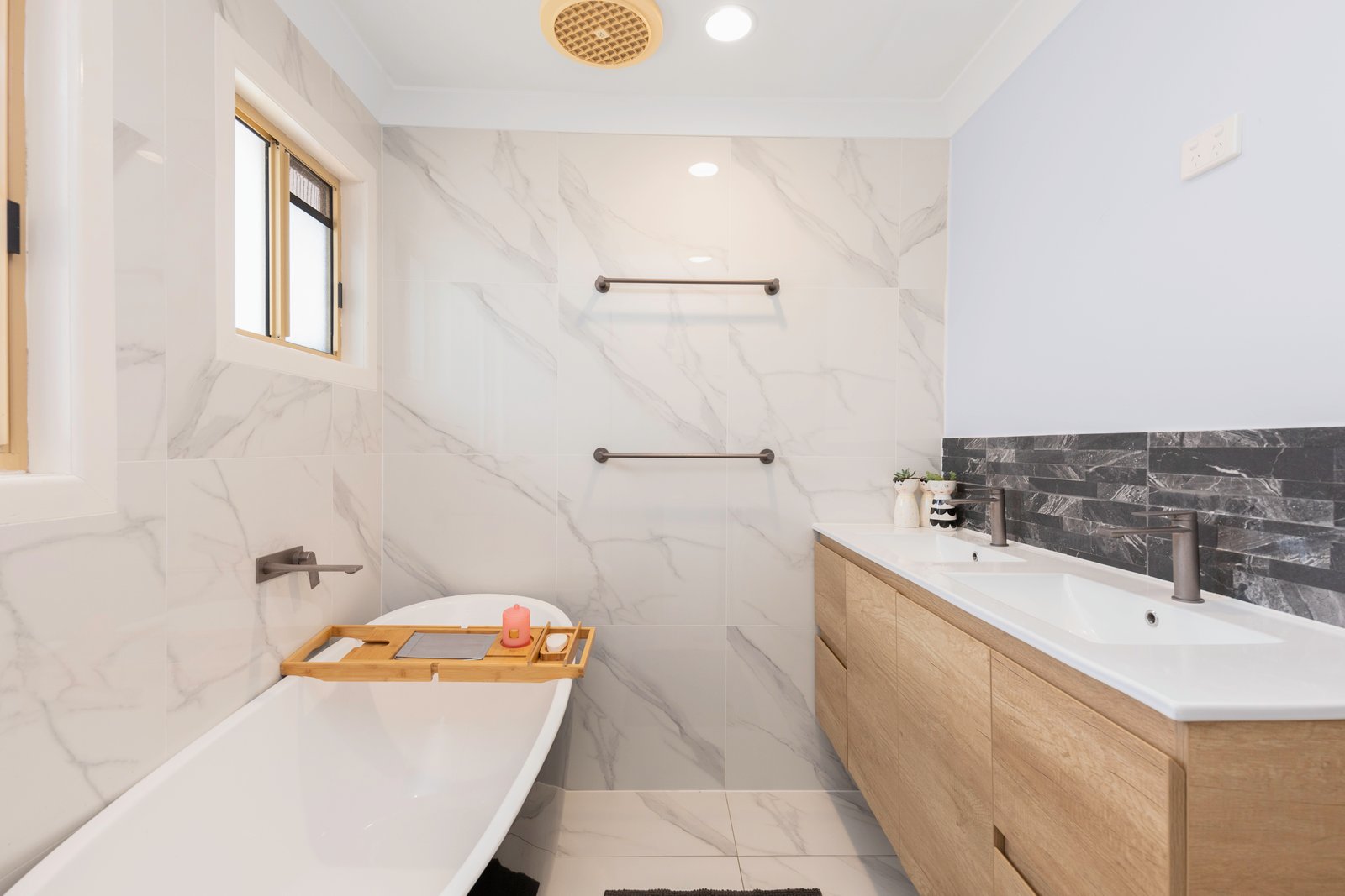 61 Windsor Drive HAY POINT 11