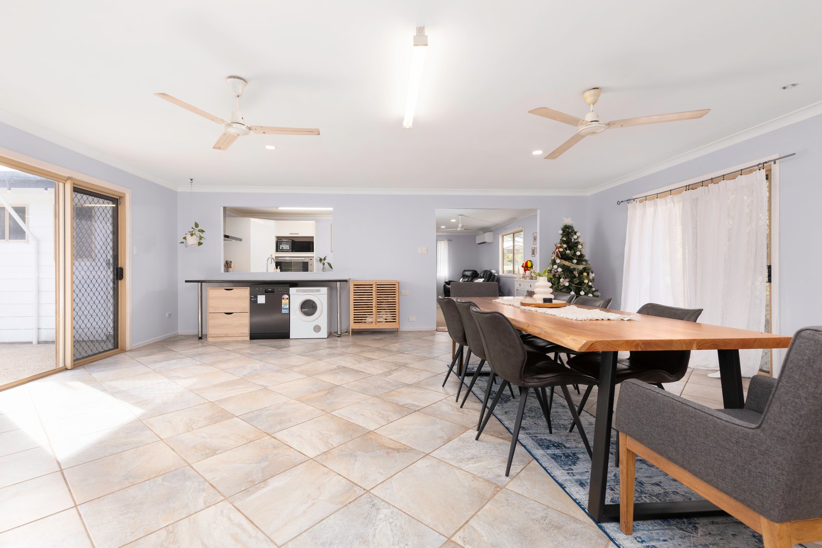 61 Windsor Drive HAY POINT 20