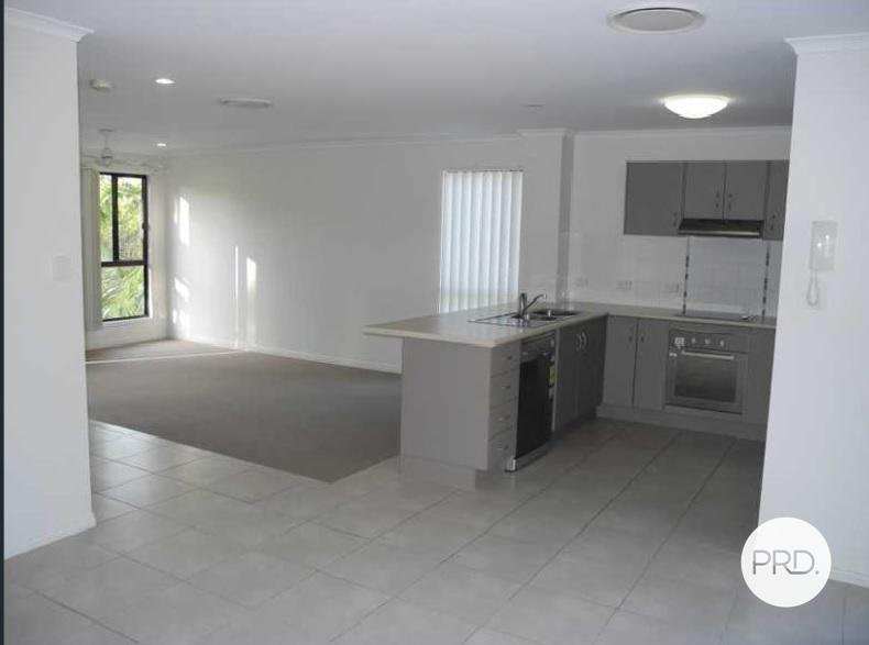6/10 Arthur Street BOYNE ISLAND 3