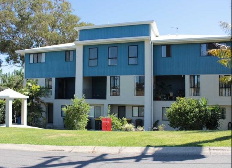 6/10 Arthur Street BOYNE ISLAND 1