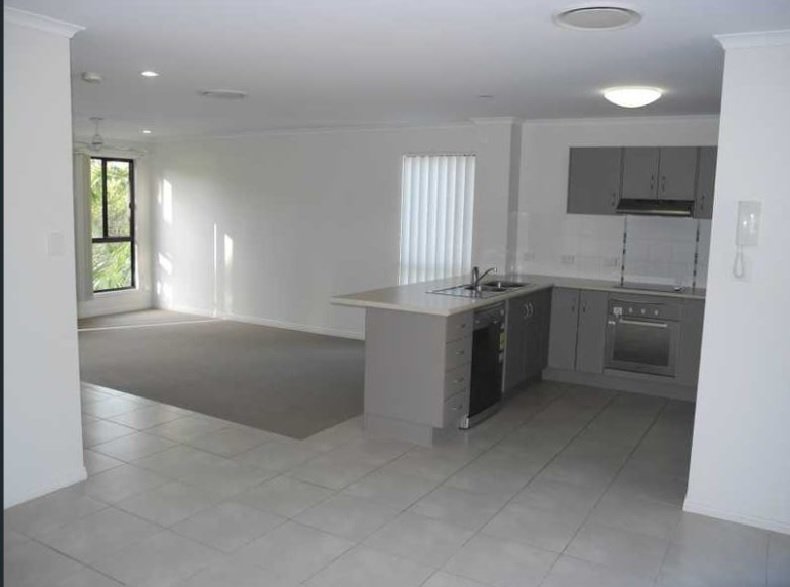6/10 Arthur Street BOYNE ISLAND 3