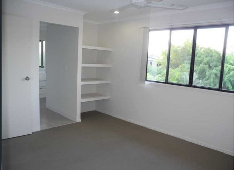 6/10 Arthur Street BOYNE ISLAND 5