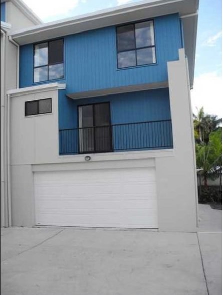 6/10 Arthur Street BOYNE ISLAND 8