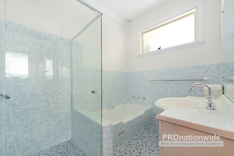 6/10 Oldham Crescent DOLLS POINT 5