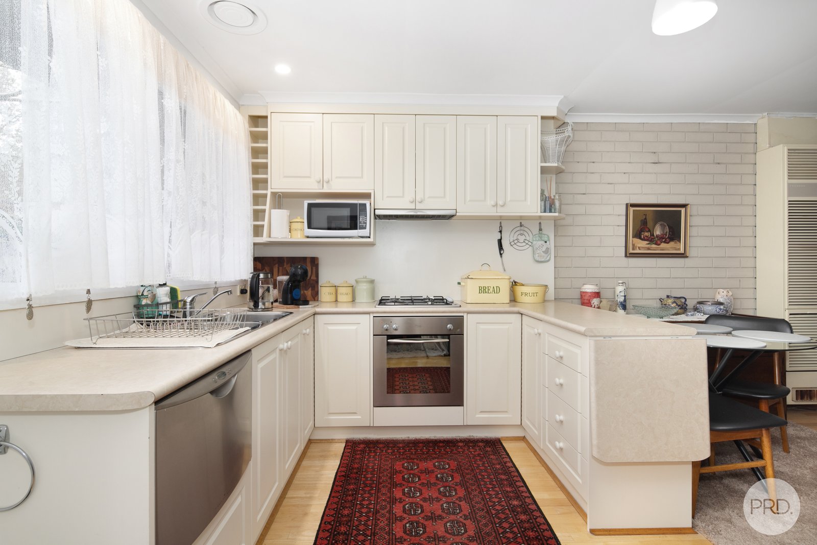 6/10 Simpson Street BLACK HILL 2