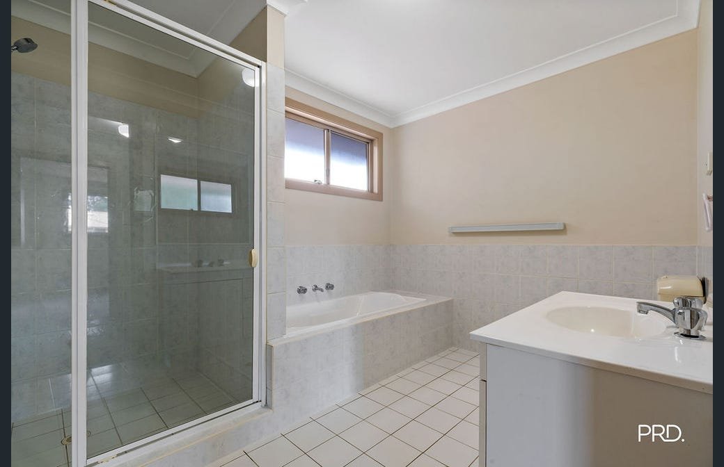6/10 Womberra Pl  South Penrith 12