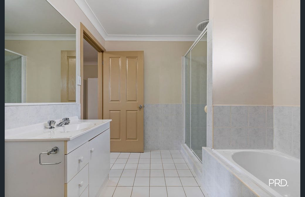 6/10 Womberra Pl  South Penrith 13