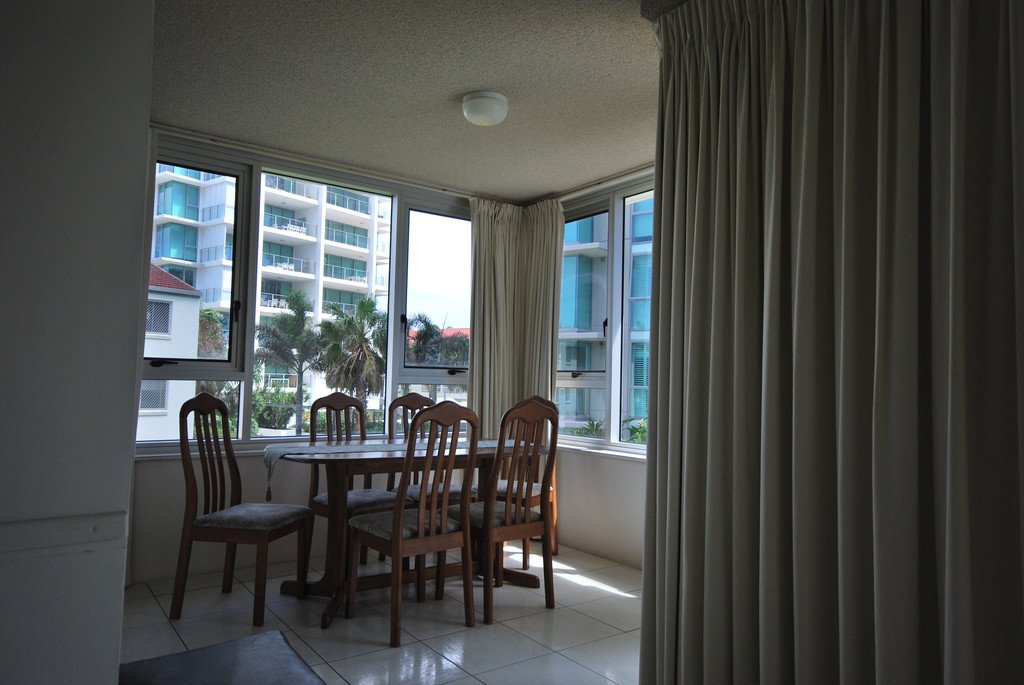 6/100 The Esplanade BURLEIGH HEADS 14