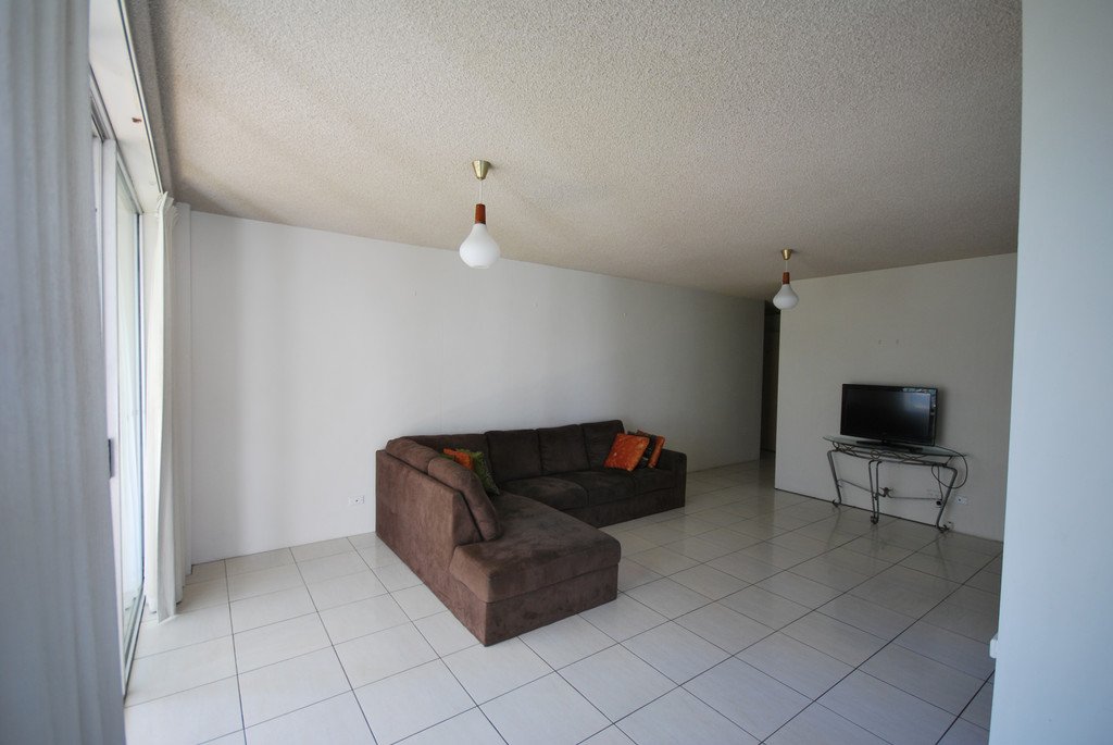 6/100 The Esplanade BURLEIGH HEADS 16