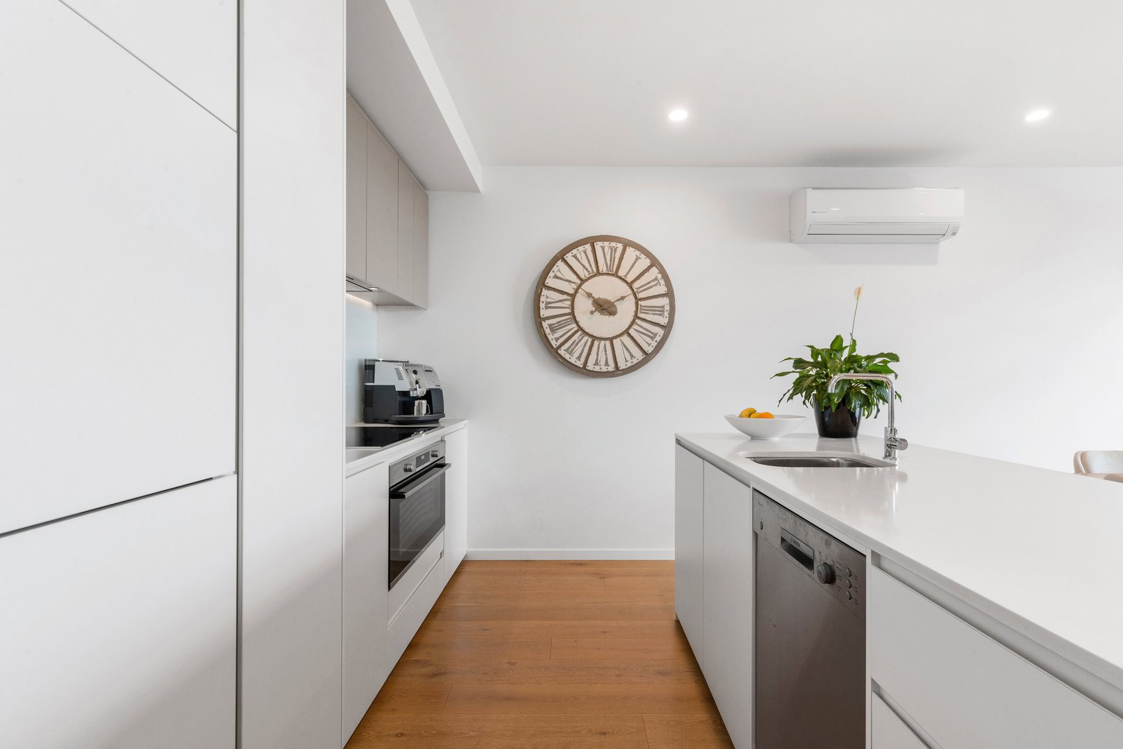 Gallery: 610/146 Bellerine Street