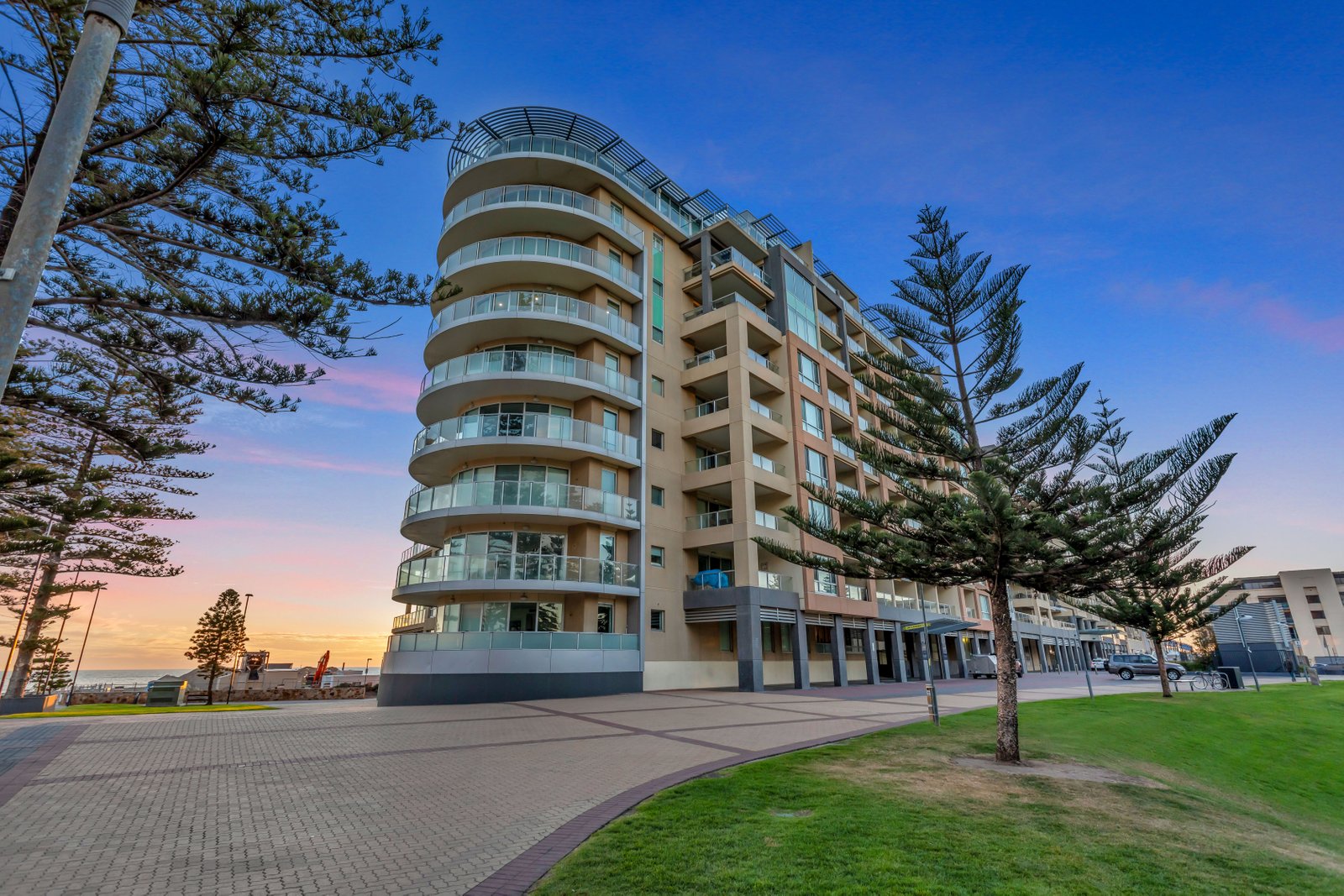 610 19 Holdfast Promenade Glenelg Sa 5045