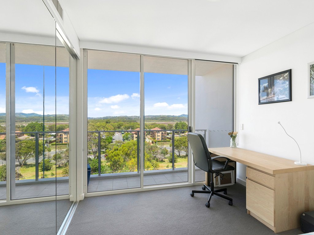 610/2 Creek St  COOLANGATTA 7