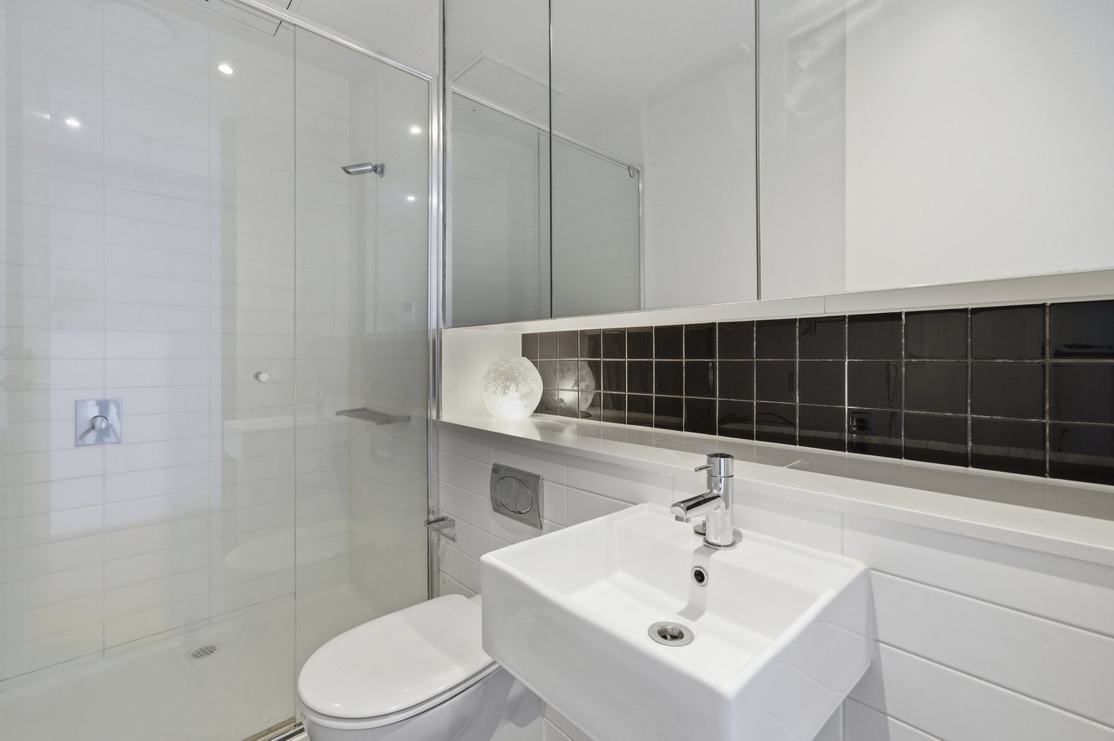Gallery: 610/32 Bray Street