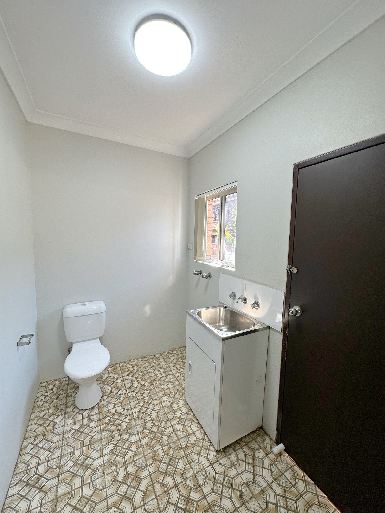 6/104 Hoxton Park Road LIVERPOOL 8