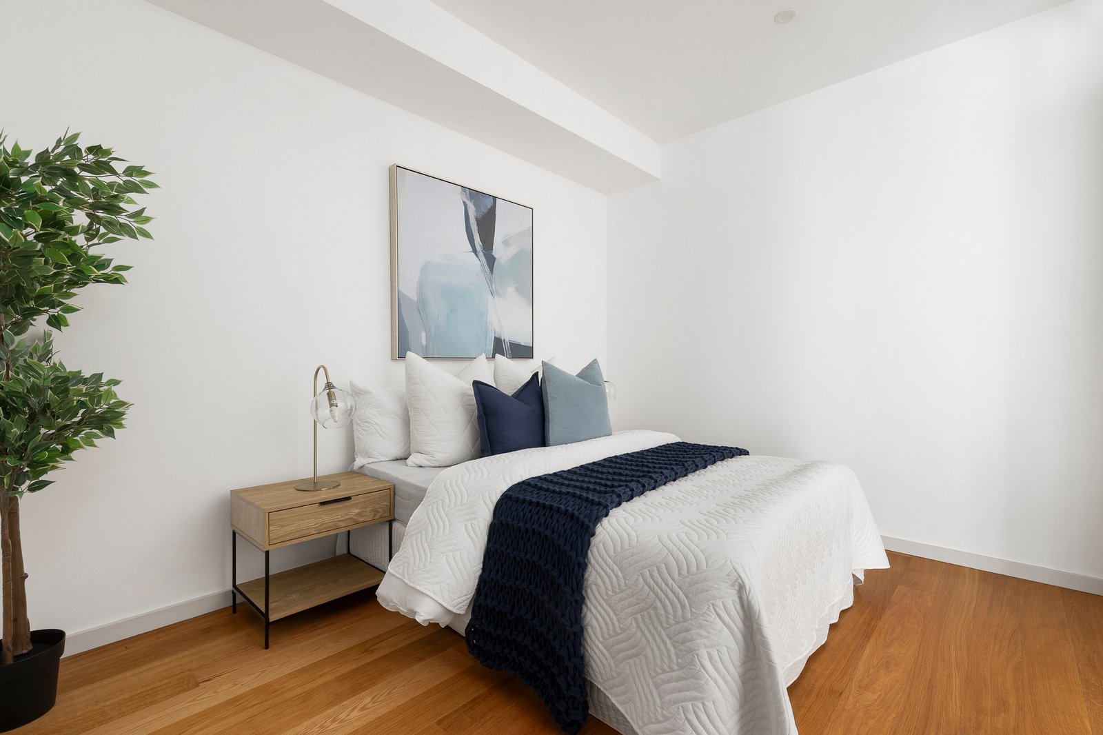 Gallery: 610/57 Bay Street