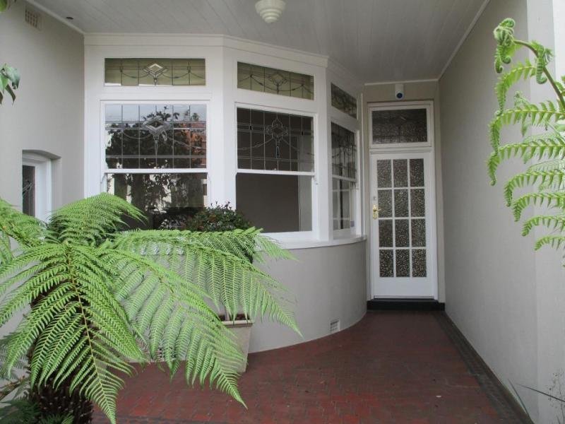 Gallery: 6/106-112 Nimmo Street