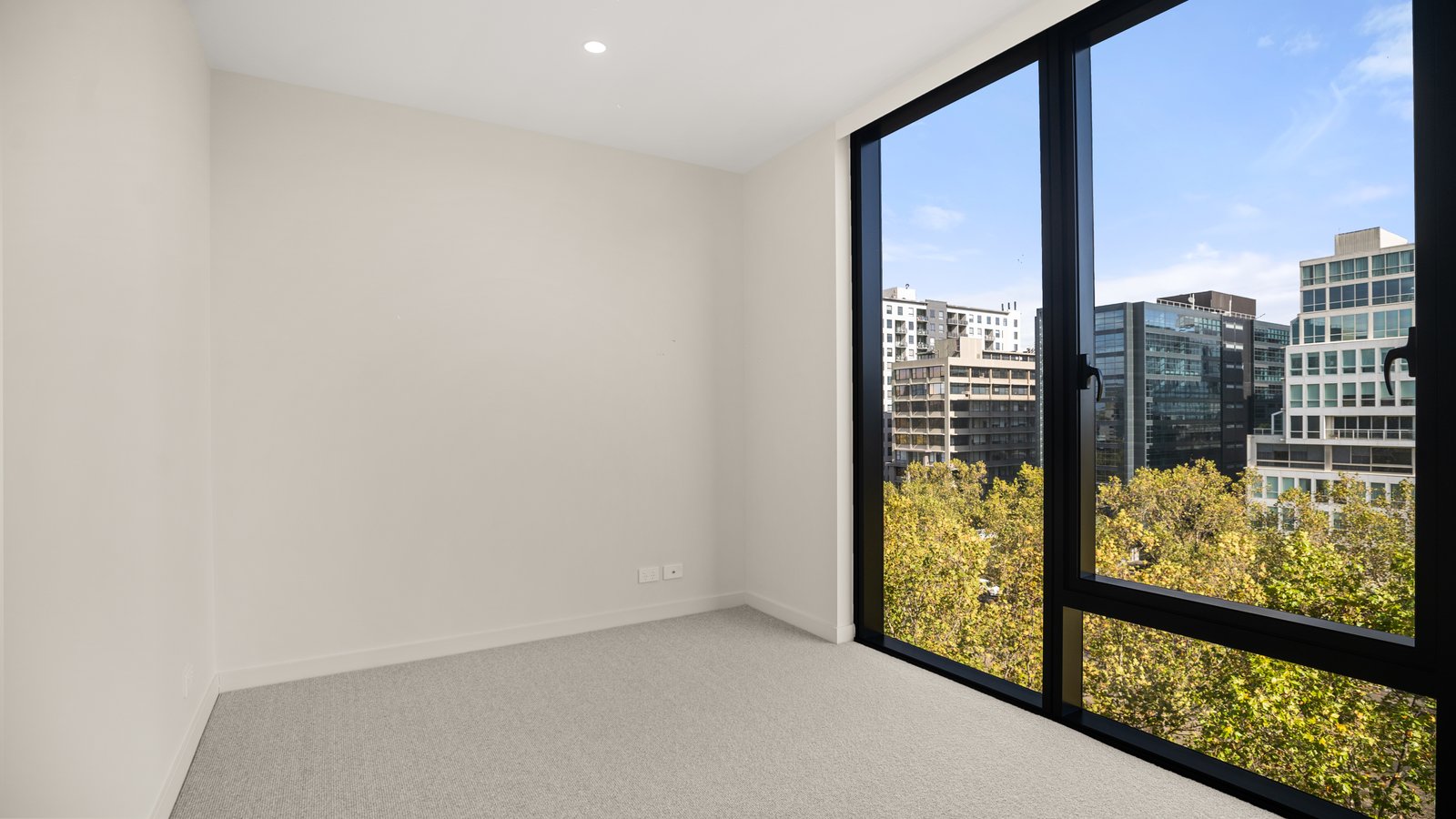 610/605 St Kilda Road MELBOURNE 6