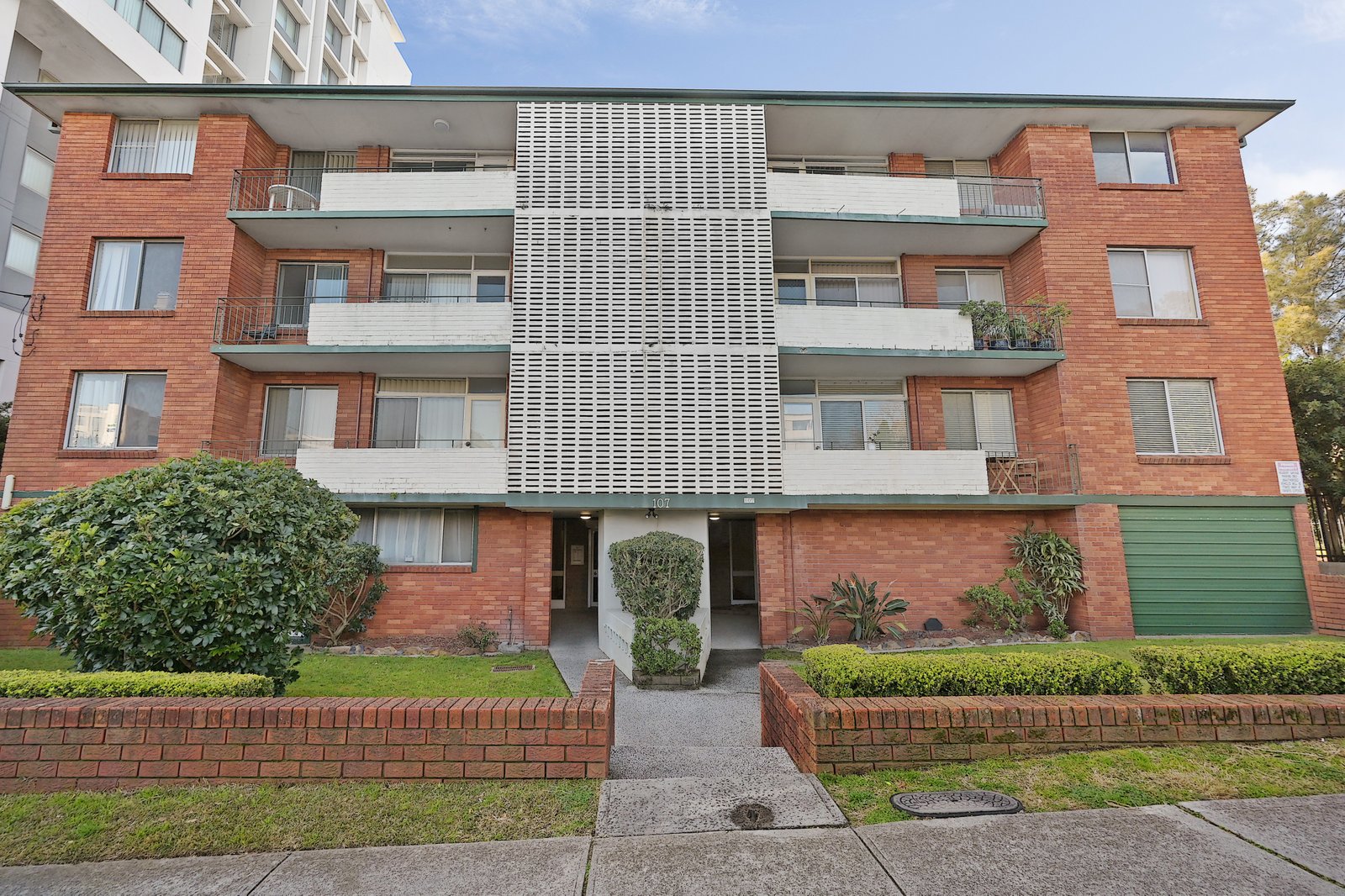 6/107 High Street MASCOT 10