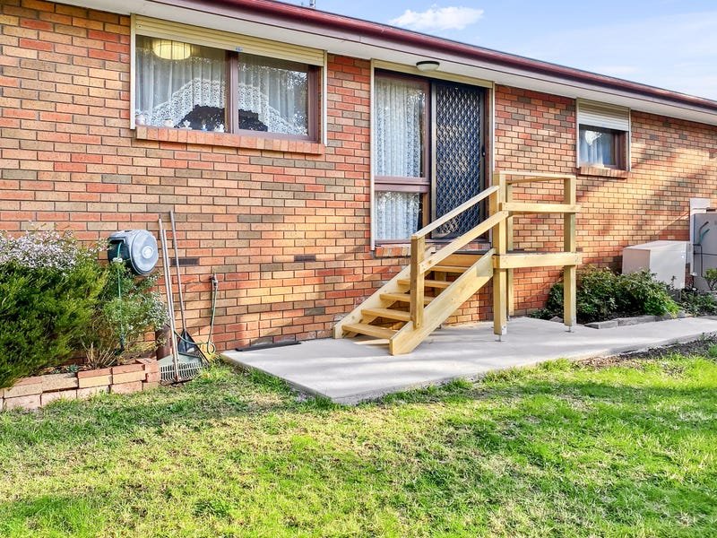 Real Estate and Property in 6/11-15 Redhill Avenue, Burwood East, VIC