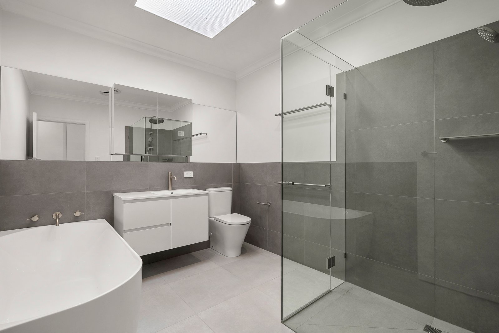 Real Estate and Property in 6/11 Albany Road, Toorak, VIC