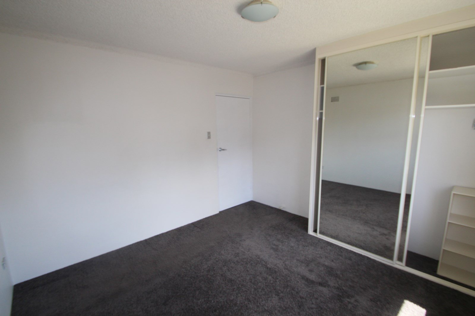 6/11 Brittain Crescent HILLSDALE 3