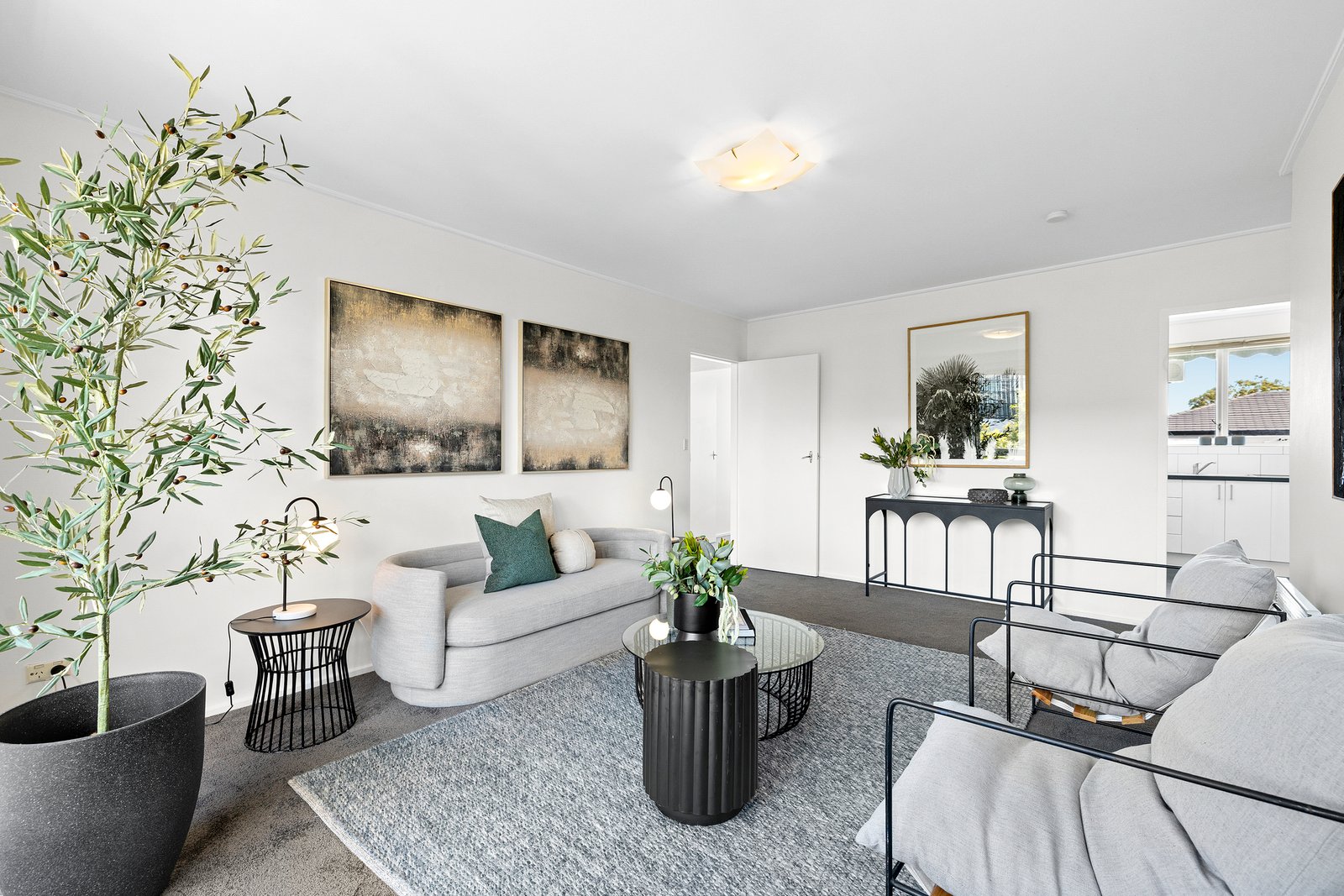 Gallery: 6/11 Crotonhurst Avenue